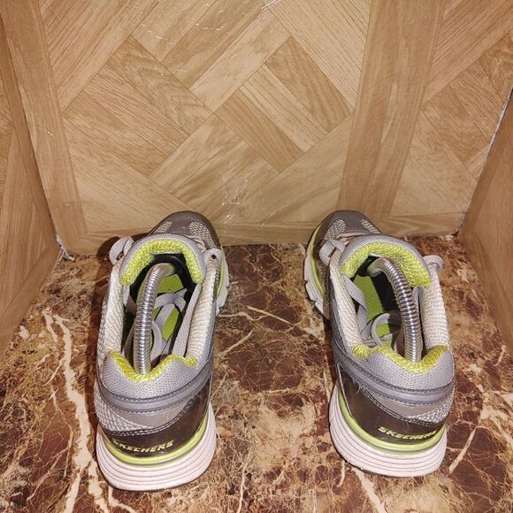 Skechers women's 11752 Tone ups toning walking shoes gray size 7.   204 - Picture 4 of 12